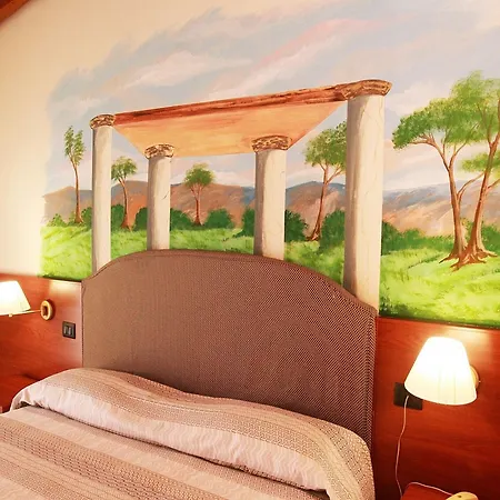 Hotel Tempio Lago Patria