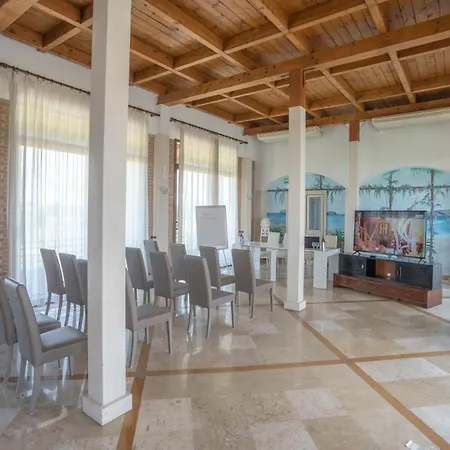 Tempio Hotel Lago Patria